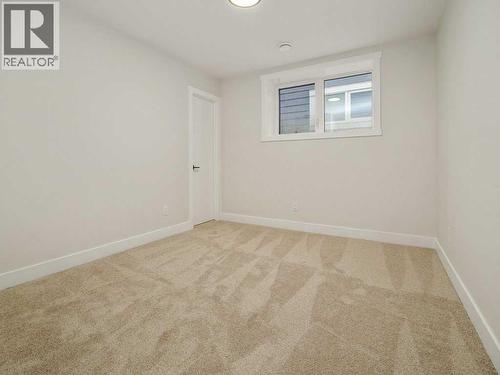 4517 40 Avenue S, Lethbridge, AB - Indoor Photo Showing Other Room