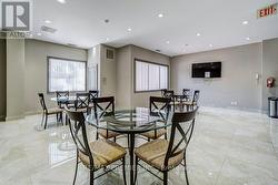 Party/Meeting Room - 