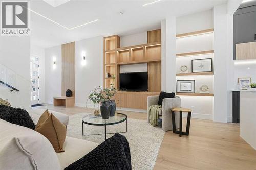 134 Lissington Drive Sw, Calgary, AB - Indoor Photo Showing Living Room