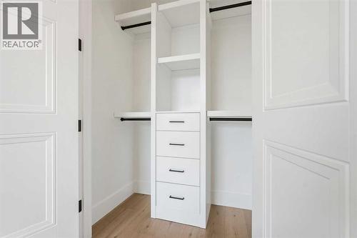 134 Lissington Drive Sw, Calgary, AB - Indoor