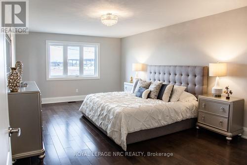 266 Palace Street, Thorold (Thorold Downtown), ON - Indoor Photo Showing Bedroom