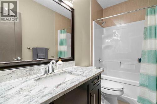 173 Sage Meadows Circle Nw, Calgary, AB - Indoor Photo Showing Bathroom