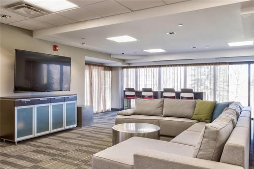 1106 300 Assiniboine Avenue, Winnipeg, MB - Indoor