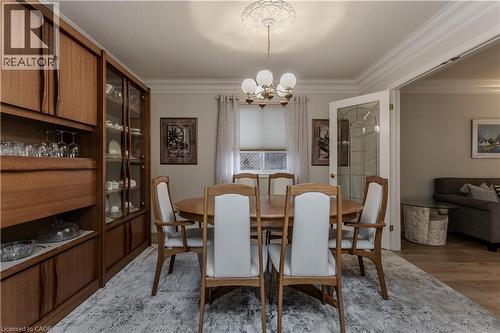 606 Williamson Court, Burlington, ON - Indoor Photo Showing Dining Room