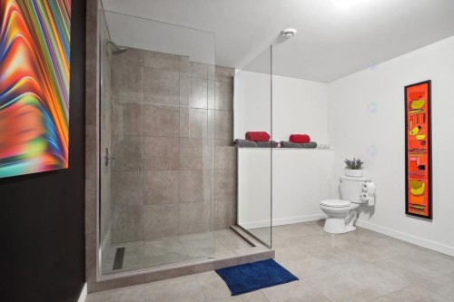 Bathroom - 697 Mtée Gagnon, Sainte-Marguerite-Du-Lac-Masson, QC - Indoor Photo Showing Bathroom