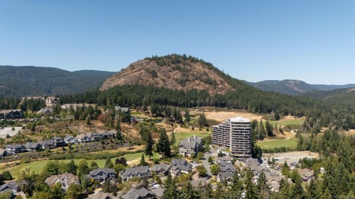 1413-2000 Hannington Rd, Langford, BC - Outdoor With View