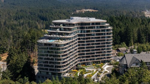 1413-2000 Hannington Rd, Langford, BC - Outdoor