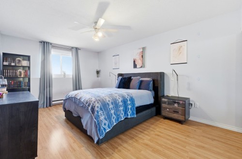 Chambre à coucher principale - 2-4 Rue Galipeau, Gatineau (Hull), QC - Indoor Photo Showing Bedroom