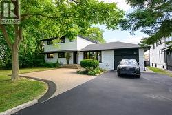 162 STONE CHURCH Road E  Hamilton, ON L9B 1A9