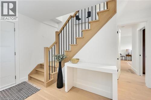 162 Stone Church Road E, Hamilton, ON - Indoor Photo Showing Other Room