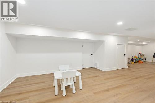 162 Stone Church Road E, Hamilton, ON - Indoor Photo Showing Other Room