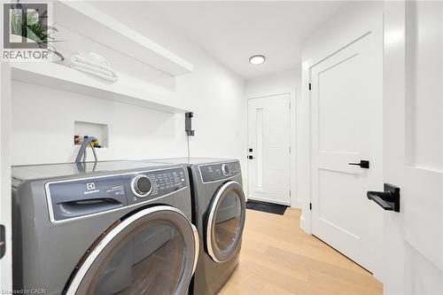 162 Stone Church Road E, Hamilton, ON - Indoor Photo Showing Laundry Room