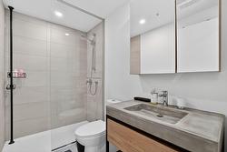 Salle de bains attenante à la CCP - 