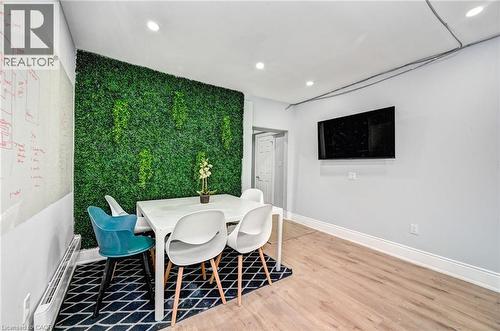 15 Ainslie Street N, Cambridge, ON 