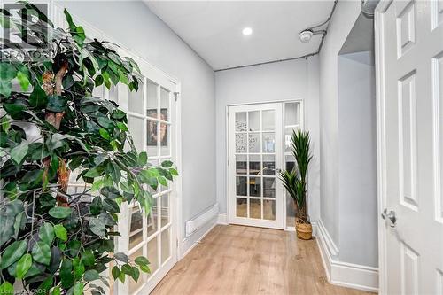 15 Ainslie Street N, Cambridge, ON 