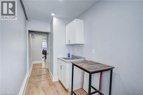 15 Ainslie Street N, Cambridge, ON 