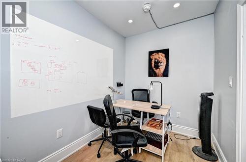 15 Ainslie Street N, Cambridge, ON 