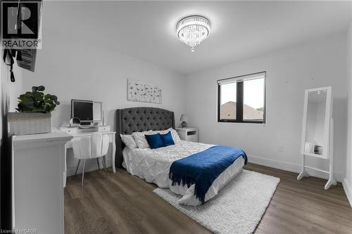 14 Willowbrook Drive, Welland, ON - Indoor Photo Showing Bedroom