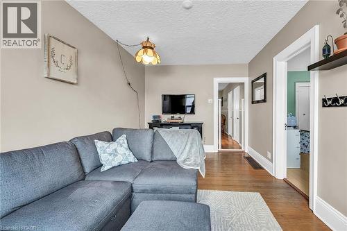 244 Cope Street, Hamilton, ON - Indoor Photo Showing Living Room