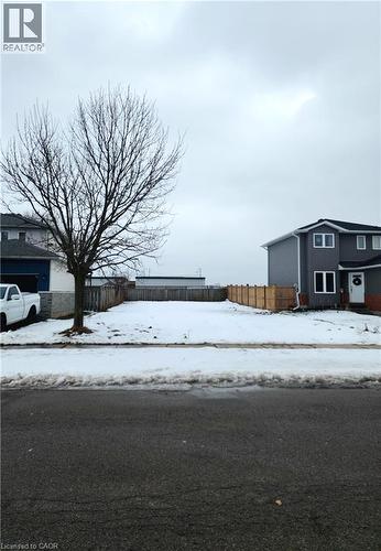 233 Kinross Street, Caledonia, ON 