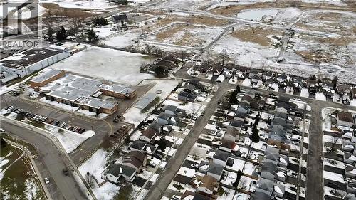 233 Kinross Street, Caledonia, ON 