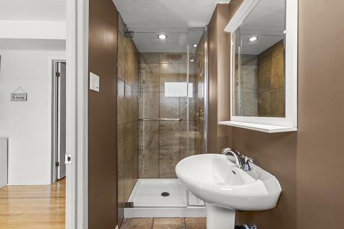 Bathroom - 90 Rue Roger-Pilon, Dollard-Des-Ormeaux, QC - Indoor Photo Showing Bathroom