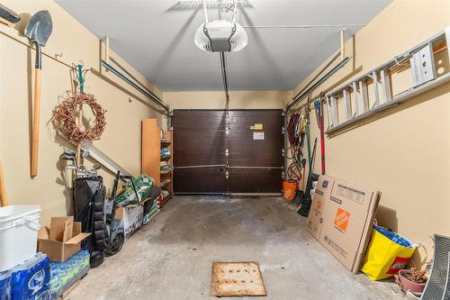 Garage - 90 Rue Roger-Pilon, Dollard-Des-Ormeaux, QC - Indoor Photo Showing Garage