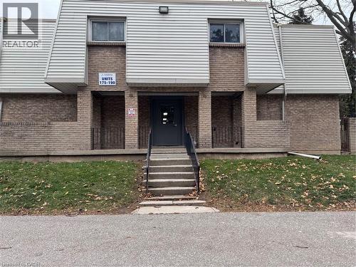 17 OLD PINE Trail Unit# 182  St. Catharines, ON L2M 6P9