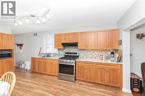 51 Beach Road, Hamilton, ON - Indoor Photo Showing Kitchen