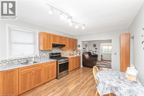 51 Beach Road, Hamilton, ON - Indoor Photo Showing Kitchen