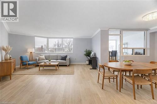 166 MOUNTAIN PARK Avenue Unit# 201  Hamilton, ON L8V 1A1