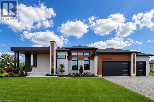 2 HUDSON Drive  Brantford, ON N3T 0V6