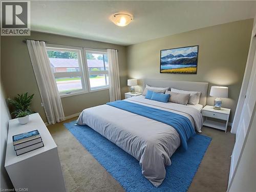 13 Szollosy Circle, Hamilton, ON - Indoor Photo Showing Bedroom