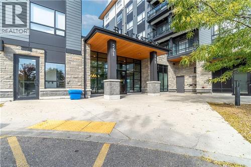 255 NORTHFIELD Drive E Unit# 407  Waterloo, ON N2K 0G5