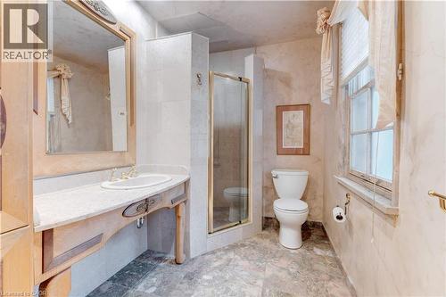 238 Penn Drive, Burlington, ON - Indoor Photo Showing Bathroom