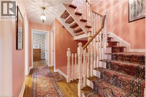 238 Penn Drive, Burlington, ON - Indoor Photo Showing Other Room