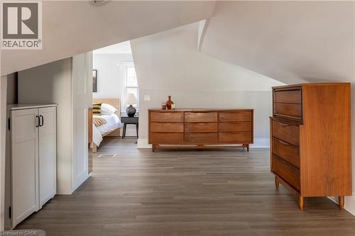 27 Cliff Avenue, Hamilton, ON - Indoor Photo Showing Other Room