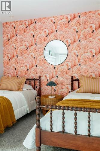 27 Cliff Avenue, Hamilton, ON - Indoor Photo Showing Bedroom