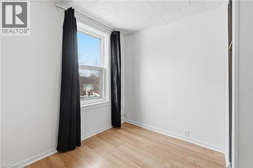 20 York Street, Welland, ON - Indoor Photo Showing Other Room