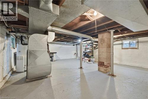 20 York Street, Welland, ON - Indoor Photo Showing Basement