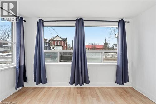 20 York Street, Welland, ON - Indoor