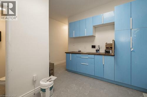 858 King Street W, Hamilton, ON 