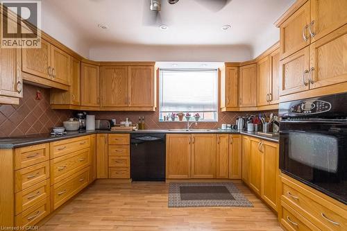 858 King Street W, Hamilton, ON 