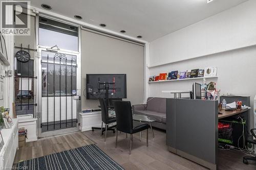 858 King Street W, Hamilton, ON 