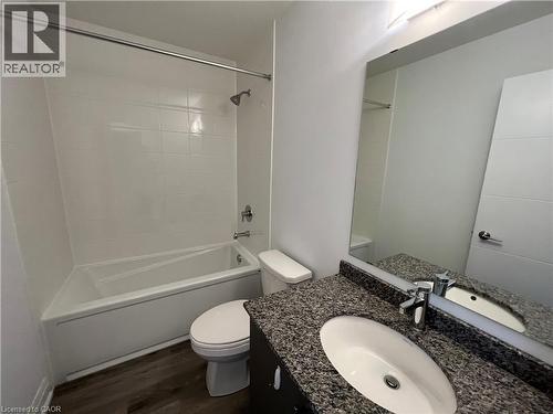 20 Steele Crescent, Guelph, ON - Indoor Photo Showing Bathroom