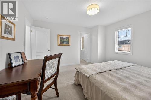 9 Hedges Crescent, Hamilton, ON - Indoor Photo Showing Bedroom