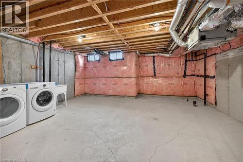 9 Hedges Crescent, Hamilton, ON - Indoor Photo Showing Laundry Room