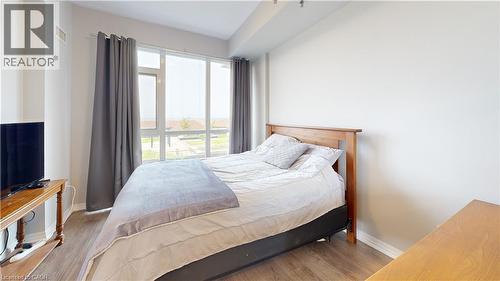 560 North Service Road Unit# 304, Grimsby, ON - Indoor Photo Showing Bedroom