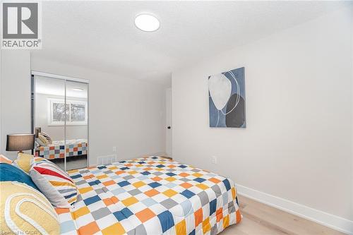 26 Graywood Road, Hamilton, ON - Indoor Photo Showing Bedroom