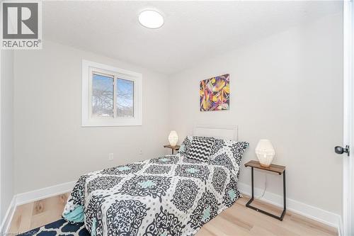 26 Graywood Road, Hamilton, ON - Indoor Photo Showing Bedroom